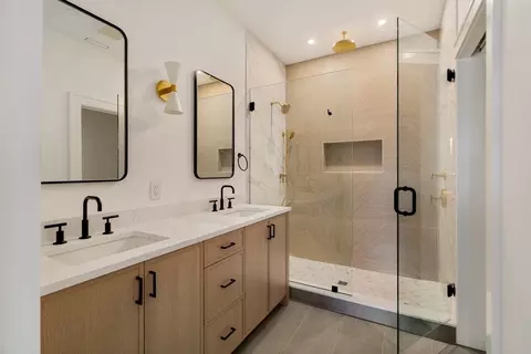 15 S Waverly #15, Boston, MA 02135