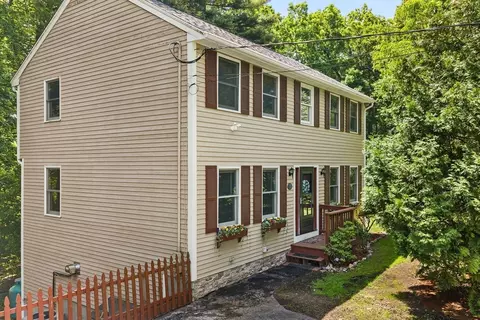 89 Old Andover Rd, North Reading, MA 01864