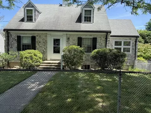 130 Winchester St, Newton, MA 02461