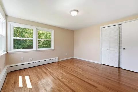 Bedroom - 83 Druid Hill Rd, Springfield, MA 01129 photo 3 of 6