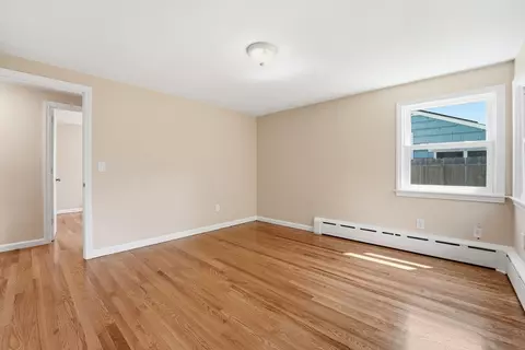 Living - 83 Druid Hill Rd, Springfield, MA 01129 photo 4 of 4