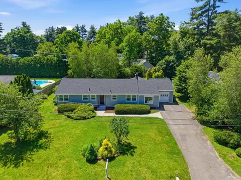 View/Area - 83 Druid Hill Rd, Springfield, MA 01129 photo 2 of 9
