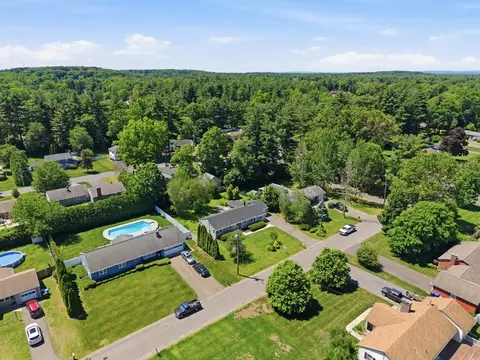 View/Area - 83 Druid Hill Rd, Springfield, MA 01129 photo 4 of 9