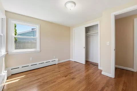 Bedroom - 83 Druid Hill Rd, Springfield, MA 01129 photo 5 of 6