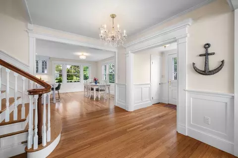 16 Coolidge Rd, Marblehead, MA 01945 photo 4