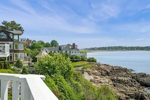 16 Coolidge Rd, Marblehead, MA 01945 photo 8