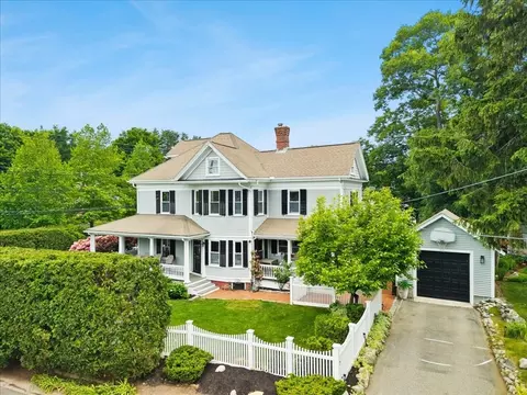 202 Washington St, Westwood, MA 02090