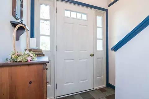 Entry Way - 908 Burts Pit Rd, Northampton, MA 01062 photo 1 of 2