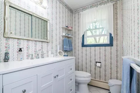 Bath - 908 Burts Pit Rd, Northampton, MA 01062 photo 2 of 2