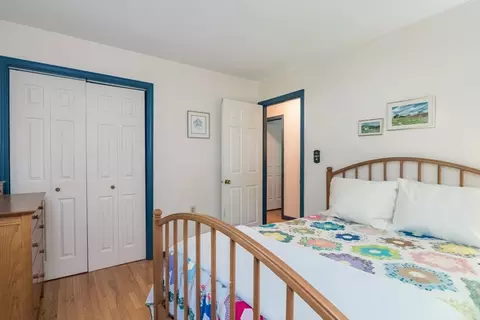 Bedroom - 908 Burts Pit Rd, Northampton, MA 01062 photo 3 of 6