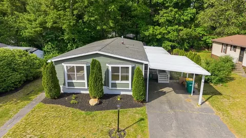 4 Liberty St, West Bridgewater, MA 02379