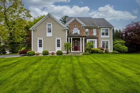 140 Wildflower Cir, Westfield, MA 01085