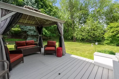 Exterior - 12 Ruby Rd, Saugus, MA 01906 photo 6 of 11