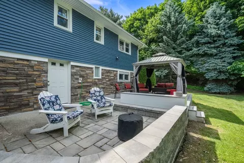 Exterior - 12 Ruby Rd, Saugus, MA 01906 photo 5 of 11