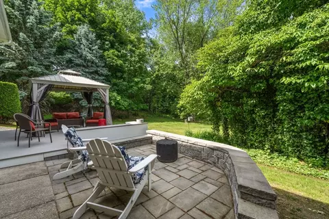 Exterior - 12 Ruby Rd, Saugus, MA 01906 photo 4 of 11