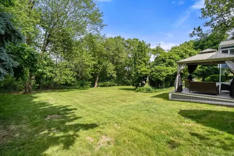 Exterior - 12 Ruby Rd, Saugus, MA 01906 photo 8 of 11