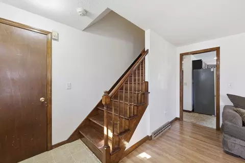 Entry Way - 164 Arnold Ave, Springfield, MA 01119 photo 3 of 3