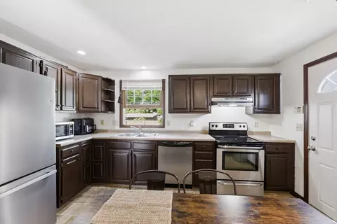 Kitchen - 164 Arnold Ave, Springfield, MA 01119 photo 4 of 4