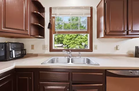 Kitchen - 164 Arnold Ave, Springfield, MA 01119 photo 3 of 4