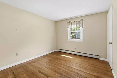 83 Strong St, Easthampton, MA 01027 photo 26