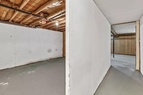 83 Strong St, Easthampton, MA 01027 photo 29