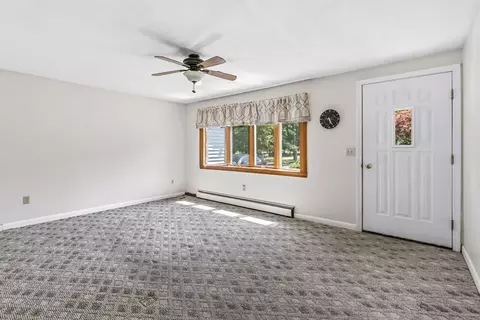 83 Strong St, Easthampton, MA 01027 photo 16