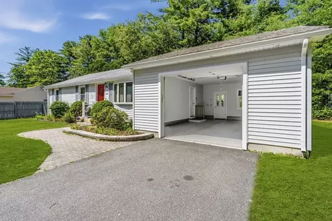 83 Strong St, Easthampton, MA 01027 photo 11