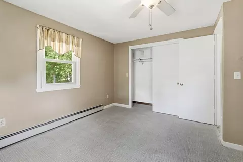83 Strong St, Easthampton, MA 01027 photo 23