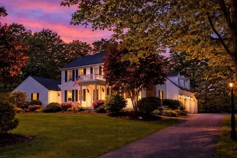 9 Northville Ave, East Bridgewater, MA 02333