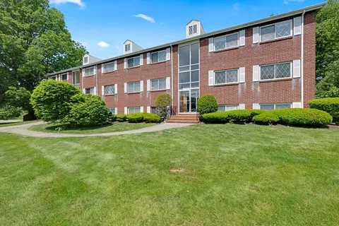 1 Fernview Ave #6, North Andover, MA 01845