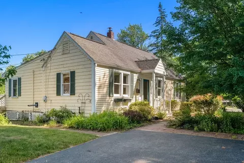 19 Jefferson Rd, Northborough, MA 01532