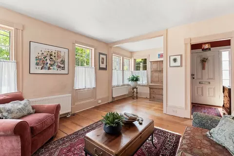 Living - 34 Pearl St, Marblehead, MA 01945 photo 4 of 6