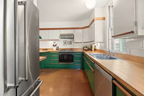 Kitchen - 34 Pearl St, Marblehead, MA 01945 photo 4 of 4