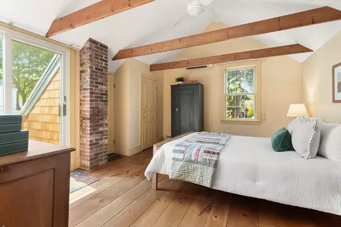Bedroom - 34 Pearl St, Marblehead, MA 01945 photo 1 of 5