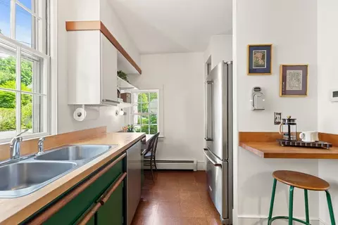 Kitchen - 34 Pearl St, Marblehead, MA 01945 photo 3 of 4
