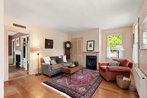 Living - 34 Pearl St, Marblehead, MA 01945 photo 5 of 6