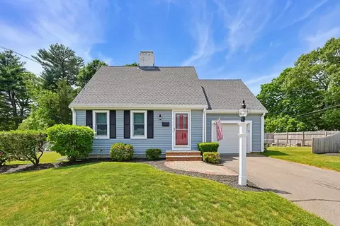 1 Birchwood Rd, Holbrook, MA 02343