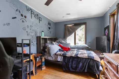 Bedroom - 27 Highland Shores Dr, Wareham, MA 02571 photo 2 of 2