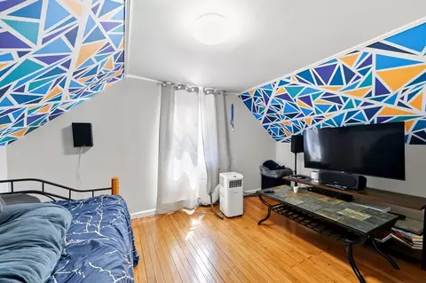 Bedroom - 30 Mazarin St, Springfield, MA 01151 photo 3 of 4