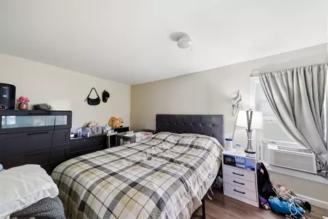 Bedroom - 30 Mazarin St, Springfield, MA 01151 photo 1 of 4