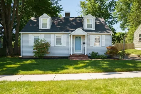 69 Alhambra Cir S, Agawam, MA 01001