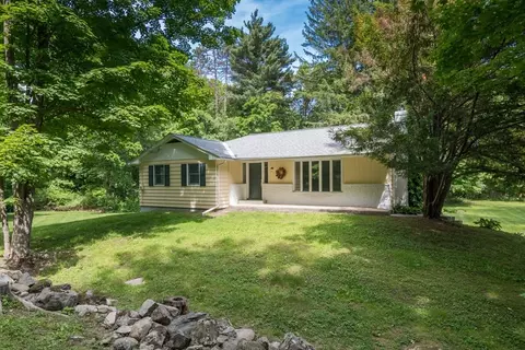 9 Long Hill Rd, Leverett, MA 01054