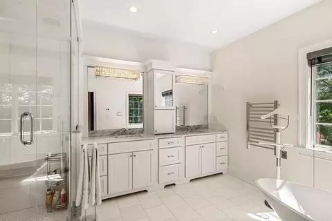 Bath - 129 Rangeley Rd, Chestnut Hill, MA 02467 photo 1 of 6