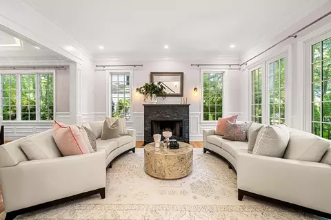 Living - 129 Rangeley Rd, Chestnut Hill, MA 02467 photo 2 of 5