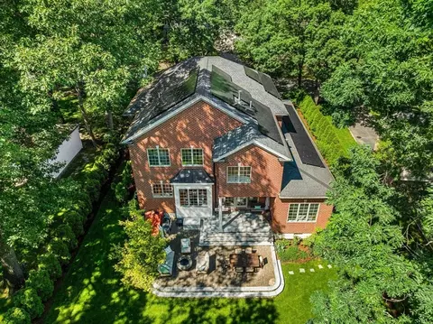 Other - 129 Rangeley Rd, Chestnut Hill, MA 02467 photo 3 of 9