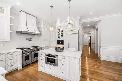 Kitchen - 129 Rangeley Rd, Chestnut Hill, MA 02467 photo 2 of 3