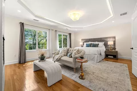 Bedroom - 129 Rangeley Rd, Chestnut Hill, MA 02467 photo 2 of 5