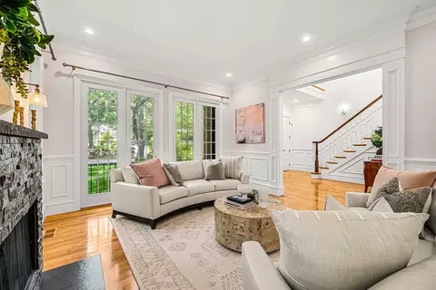 Living - 129 Rangeley Rd, Chestnut Hill, MA 02467 photo 3 of 5