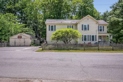 26 Groton St, Pepperell, MA 01463