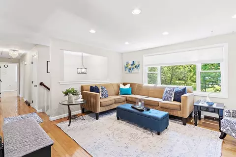 Other - 3 Thomas Dr, Franklin, MA 02038 photo 2 of 11